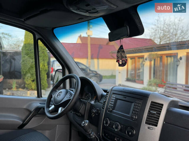 Белый Мерседес Sprinter, объемом двигателя 2.1 л и пробегом 385 тыс. км за 14999 $, фото 44 на Automoto.ua