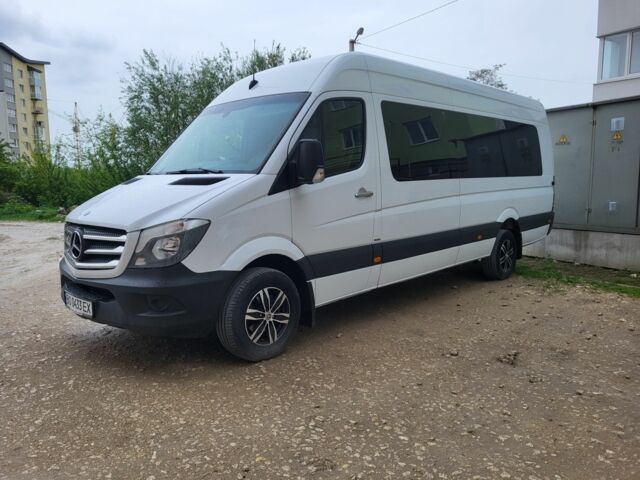 Белый Мерседес Sprinter, объемом двигателя 2.1 л и пробегом 330 тыс. км за 38999 $, фото 5 на Automoto.ua
