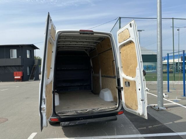 Белый Мерседес Sprinter, объемом двигателя 2.2 л и пробегом 392 тыс. км за 14441 $, фото 5 на Automoto.ua