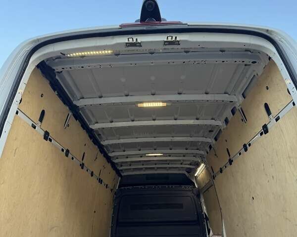 Белый Мерседес Sprinter, объемом двигателя 2.1 л и пробегом 325 тыс. км за 15999 $, фото 38 на Automoto.ua