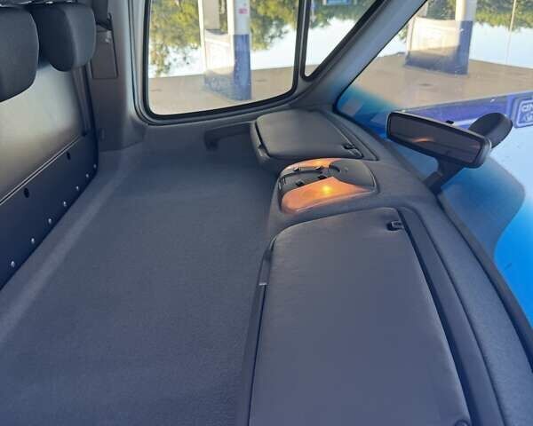 Белый Мерседес Sprinter, объемом двигателя 2.1 л и пробегом 325 тыс. км за 15999 $, фото 25 на Automoto.ua