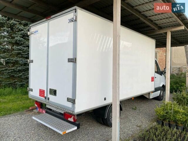 Белый Мерседес Sprinter, объемом двигателя 2.2 л и пробегом 112 тыс. км за 24950 $, фото 6 на Automoto.ua