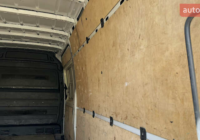 Белый Мерседес Sprinter, объемом двигателя 2.14 л и пробегом 262 тыс. км за 18000 $, фото 14 на Automoto.ua
