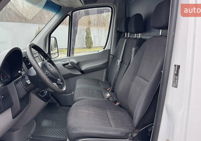 Белый Мерседес Sprinter, объемом двигателя 3 л и пробегом 440 тыс. км за 28500 $, фото 52 на Automoto.ua
