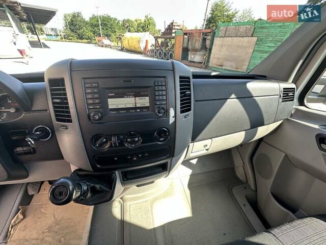 Белый Мерседес Sprinter, объемом двигателя 2.14 л и пробегом 134 тыс. км за 22500 $, фото 15 на Automoto.ua