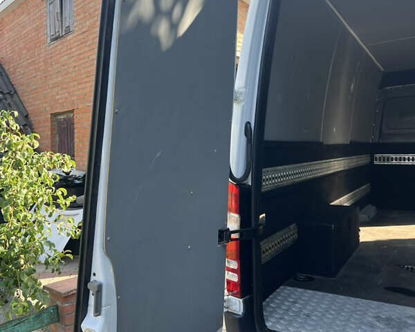 Мерседес Sprinter 2015 в Виннице на Automoto.ua Белый Мерседес Sprinter, объемом двигателя 3 л и пробегом 260 тыс. км за 27500 $, фото 9 на Automoto.ua