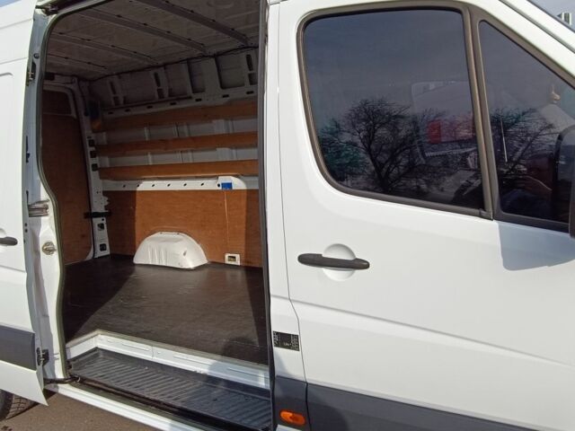 Белый Мерседес Sprinter, объемом двигателя 2.1 л и пробегом 291 тыс. км за 15500 $, фото 9 на Automoto.ua