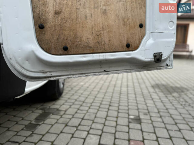 Белый Мерседес Sprinter, объемом двигателя 2.1 л и пробегом 431 тыс. км за 16499 $, фото 21 на Automoto.ua