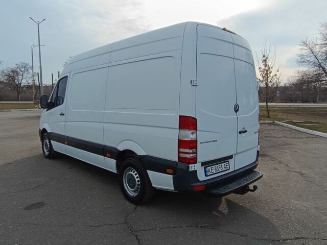 Белый Мерседес Sprinter, объемом двигателя 2.1 л и пробегом 291 тыс. км за 15500 $, фото 2 на Automoto.ua