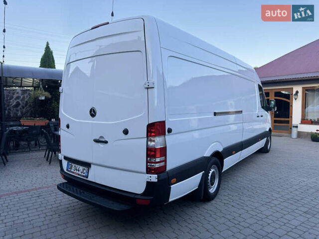 Белый Мерседес Sprinter, объемом двигателя 0 л и пробегом 500 тыс. км за 14999 $, фото 3 на Automoto.ua