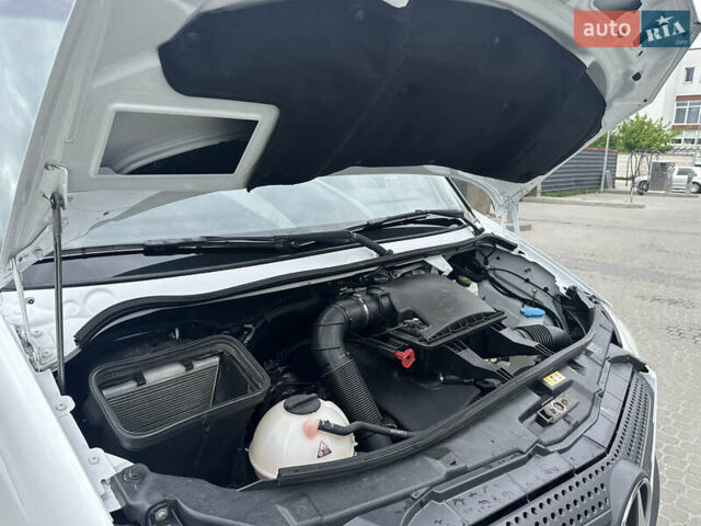 Білий Мерседес Sprinter, об'ємом двигуна 2.14 л та пробігом 400 тис. км за 23500 $, фото 33 на Automoto.ua
