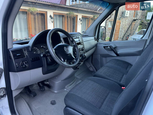 Белый Мерседес Sprinter, объемом двигателя 0 л и пробегом 500 тыс. км за 14999 $, фото 20 на Automoto.ua