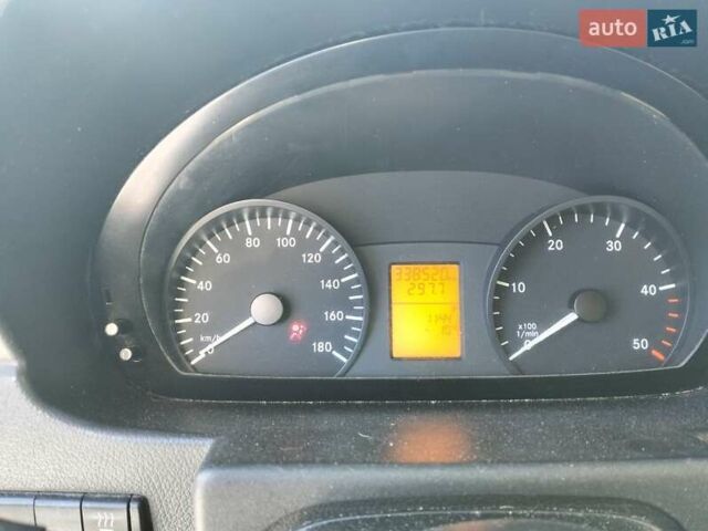 Белый Мерседес Sprinter, объемом двигателя 2.14 л и пробегом 338 тыс. км за 16000 $, фото 2 на Automoto.ua