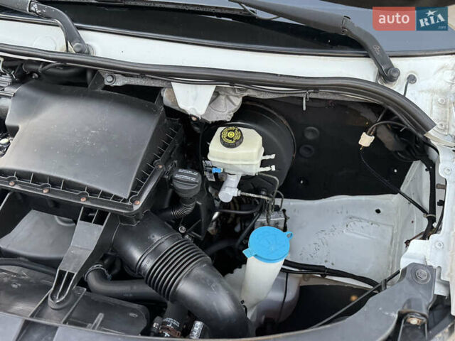 Белый Мерседес Sprinter, объемом двигателя 2.1 л и пробегом 431 тыс. км за 16499 $, фото 23 на Automoto.ua