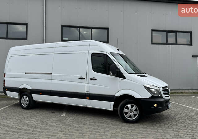 Белый Мерседес Sprinter, объемом двигателя 3 л и пробегом 440 тыс. км за 28500 $, фото 7 на Automoto.ua
