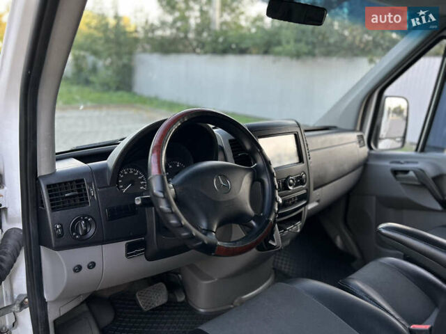 Білий Мерседес Sprinter, об'ємом двигуна 3 л та пробігом 530 тис. км за 26999 $, фото 20 на Automoto.ua