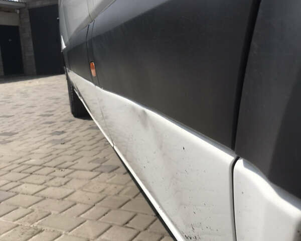 Белый Мерседес Sprinter, объемом двигателя 2.1 л и пробегом 546 тыс. км за 13200 $, фото 12 на Automoto.ua
