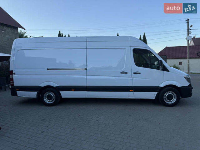 Белый Мерседес Sprinter, объемом двигателя 0 л и пробегом 500 тыс. км за 14999 $, фото 6 на Automoto.ua