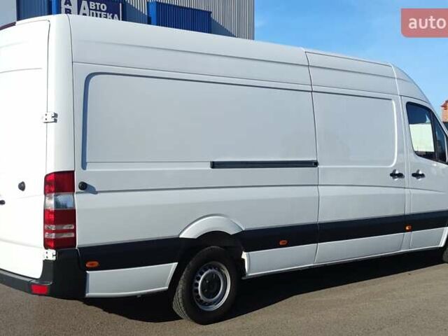 Белый Мерседес Sprinter, объемом двигателя 2.1 л и пробегом 301 тыс. км за 15999 $, фото 19 на Automoto.ua