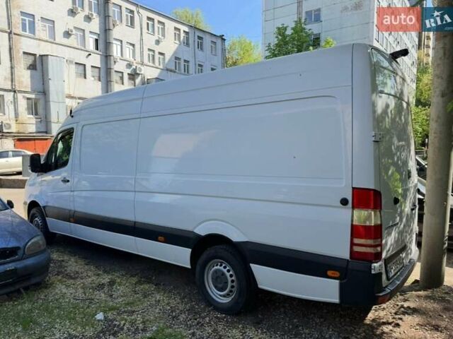 Белый Мерседес Sprinter, объемом двигателя 0 л и пробегом 220 тыс. км за 16500 $, фото 2 на Automoto.ua