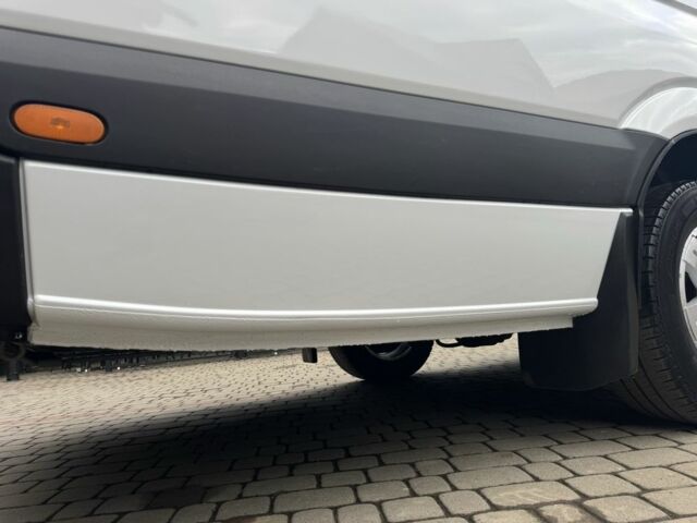 Белый Мерседес Sprinter, объемом двигателя 0 л и пробегом 564 тыс. км за 21999 $, фото 15 на Automoto.ua