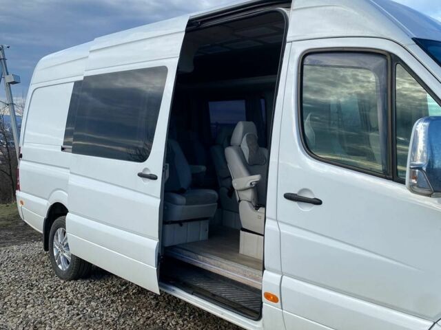 Белый Мерседес Sprinter, объемом двигателя 3 л и пробегом 700 тыс. км за 30034 $, фото 3 на Automoto.ua