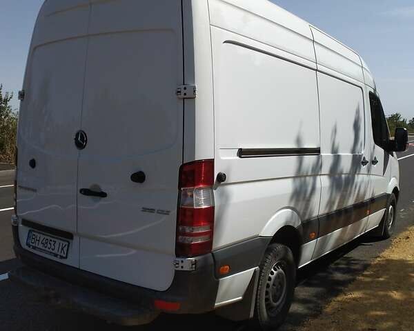 Белый Мерседес Sprinter, объемом двигателя 2.2 л и пробегом 399 тыс. км за 15600 $, фото 3 на Automoto.ua