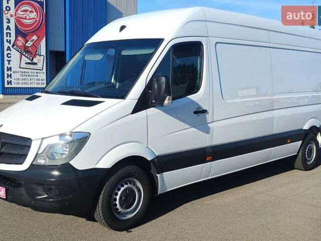 Белый Мерседес Sprinter, объемом двигателя 2.1 л и пробегом 301 тыс. км за 15999 $, фото 2 на Automoto.ua