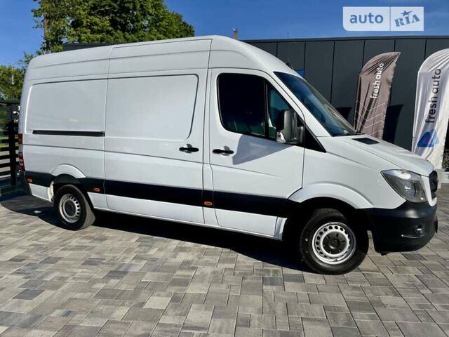 Белый Мерседес Sprinter, объемом двигателя 2.2 л и пробегом 258 тыс. км за 20550 $, фото 1 на Automoto.ua