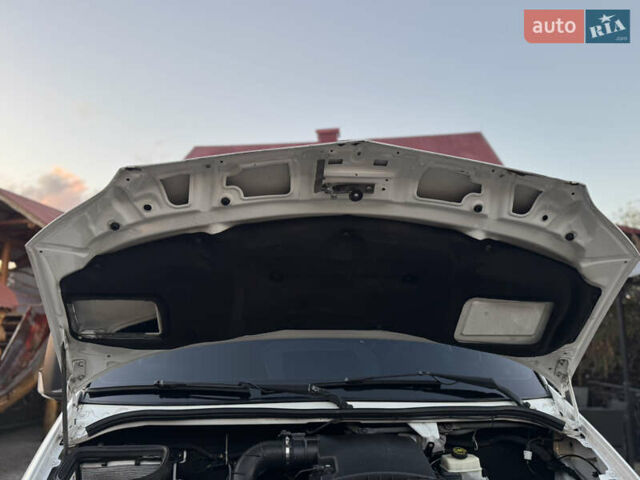 Белый Мерседес Sprinter, объемом двигателя 2.1 л и пробегом 431 тыс. км за 16499 $, фото 7 на Automoto.ua