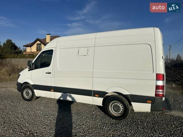 Белый Мерседес Sprinter, объемом двигателя 2.1 л и пробегом 410 тыс. км за 15500 $, фото 6 на Automoto.ua