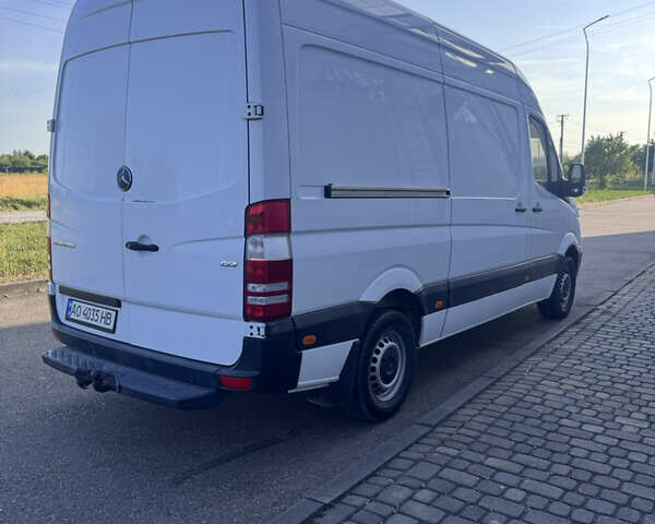 Білий Мерседес Sprinter, об'ємом двигуна 2.2 л та пробігом 329 тис. км за 15999 $, фото 4 на Automoto.ua