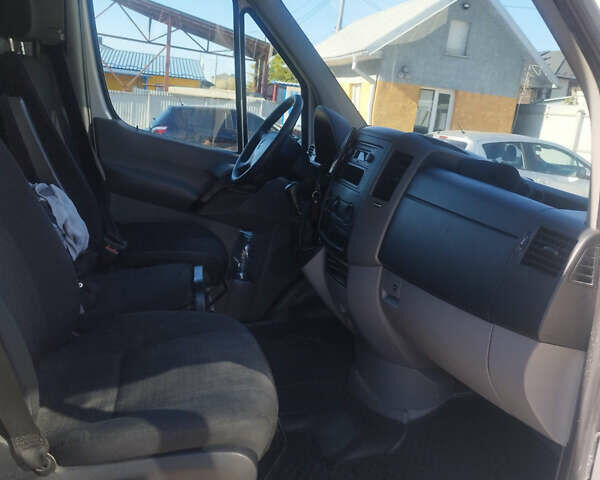 Белый Мерседес Sprinter, объемом двигателя 2.14 л и пробегом 500 тыс. км за 15500 $, фото 17 на Automoto.ua