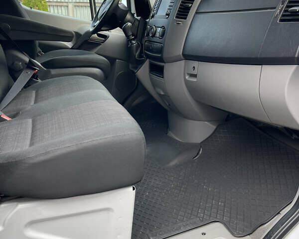 Білий Мерседес Sprinter, об'ємом двигуна 2.14 л та пробігом 173 тис. км за 23999 $, фото 9 на Automoto.ua