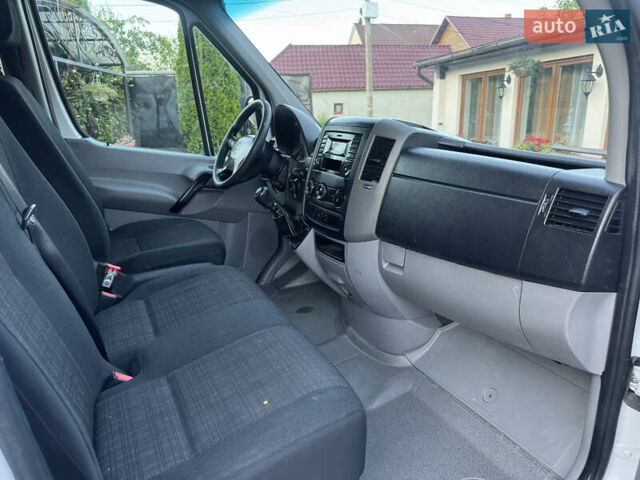 Белый Мерседес Sprinter, объемом двигателя 0 л и пробегом 500 тыс. км за 14999 $, фото 22 на Automoto.ua