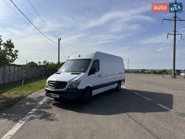 Белый Мерседес Sprinter, объемом двигателя 2.14 л и пробегом 510 тыс. км за 15500 $, фото 1 на Automoto.ua