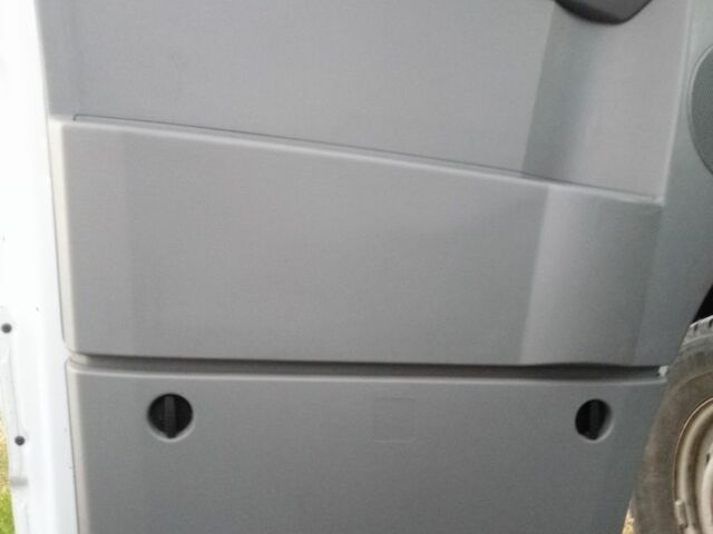 Белый Мерседес Sprinter, объемом двигателя 2.1 л и пробегом 290 тыс. км за 15400 $, фото 16 на Automoto.ua