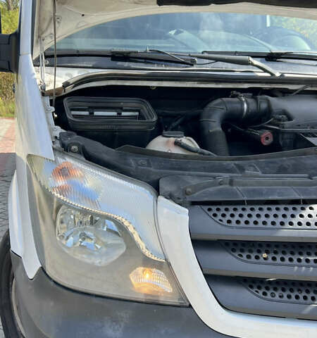 Белый Мерседес Sprinter, объемом двигателя 2.14 л и пробегом 262 тыс. км за 18000 $, фото 22 на Automoto.ua