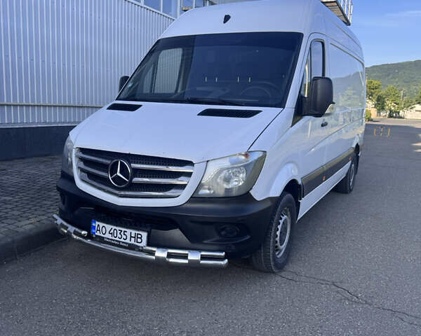 Білий Мерседес Sprinter, об'ємом двигуна 2.2 л та пробігом 329 тис. км за 15999 $, фото 1 на Automoto.ua