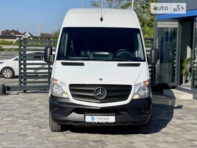 Белый Мерседес Sprinter, объемом двигателя 2.2 л и пробегом 258 тыс. км за 20550 $, фото 3 на Automoto.ua