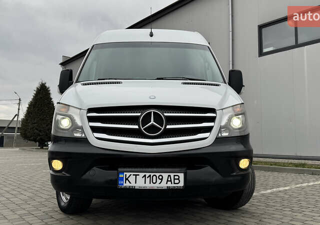 Белый Мерседес Sprinter, объемом двигателя 3 л и пробегом 440 тыс. км за 28500 $, фото 58 на Automoto.ua