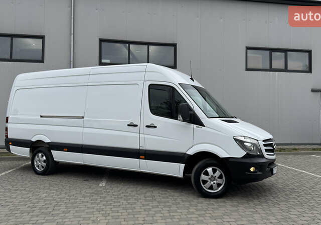 Белый Мерседес Sprinter, объемом двигателя 3 л и пробегом 440 тыс. км за 28500 $, фото 8 на Automoto.ua