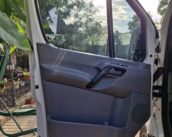 Белый Мерседес Sprinter, объемом двигателя 2.14 л и пробегом 270 тыс. км за 16800 $, фото 13 на Automoto.ua