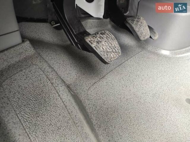 Белый Мерседес Sprinter, объемом двигателя 0 л и пробегом 291 тыс. км за 28900 $, фото 21 на Automoto.ua