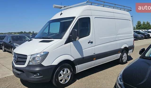 Белый Мерседес Sprinter, объемом двигателя 0 л и пробегом 262 тыс. км за 20500 $, фото 6 на Automoto.ua