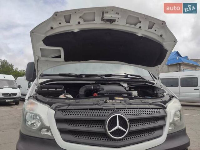 Белый Мерседес Sprinter, объемом двигателя 0 л и пробегом 291 тыс. км за 28900 $, фото 58 на Automoto.ua