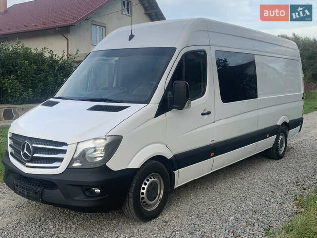 Белый Мерседес Sprinter, объемом двигателя 3 л и пробегом 310 тыс. км за 27990 $, фото 4 на Automoto.ua