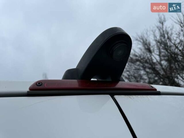 Белый Мерседес Sprinter, объемом двигателя 2.1 л и пробегом 420 тыс. км за 19500 $, фото 32 на Automoto.ua