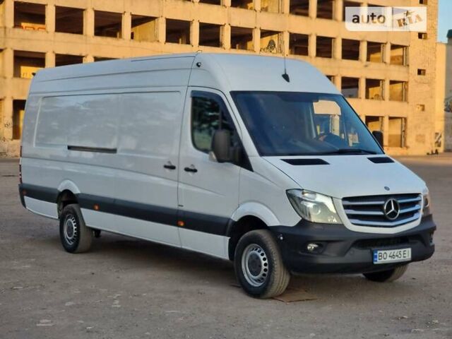 Белый Мерседес Sprinter, объемом двигателя 2.99 л и пробегом 409 тыс. км за 34000 $, фото 5 на Automoto.ua