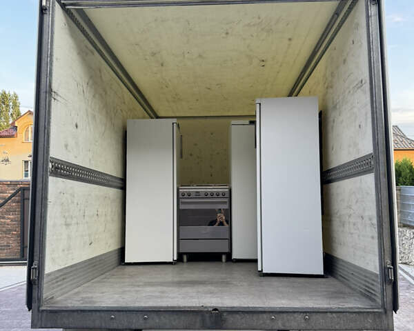 Белый Мерседес Sprinter, объемом двигателя 2.14 л и пробегом 331 тыс. км за 21500 $, фото 26 на Automoto.ua